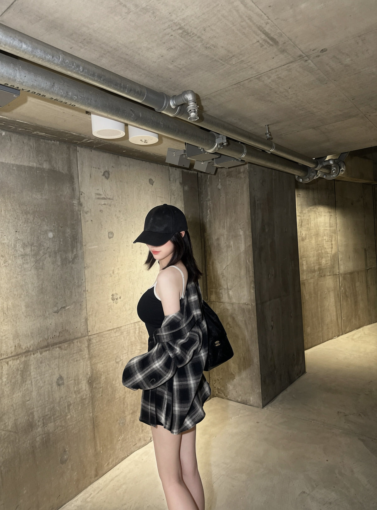 B. logo cap