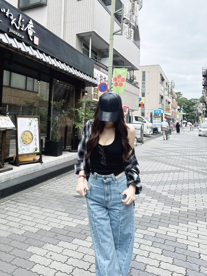 B. logo cap